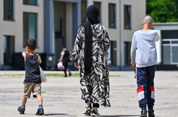 Two-thirds of refugees in Germany at risk of poverty: Study Two-thirds of refugees in Germany at risk of poverty: Study