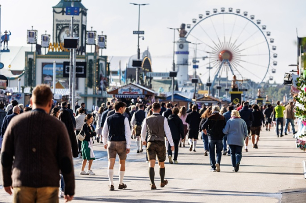 Germany's 'roller-coaster' Oktoberfest draws to a close Germany's 'roller-coaster' Oktoberfest draws to a close
