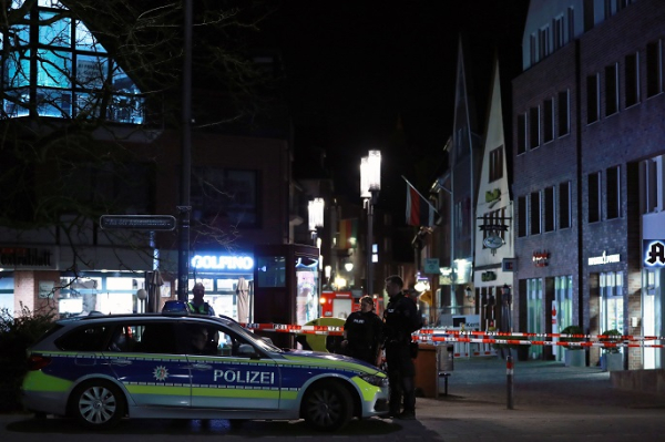 5 found dead in suspected murder-suicide in Germany 5 found dead in suspected murder-suicide in Germany