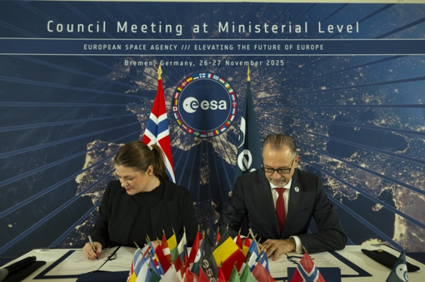 ESA, Norway agree to install Arctic space center in Tromso ESA, Norway agree to install Arctic space center in Tromso