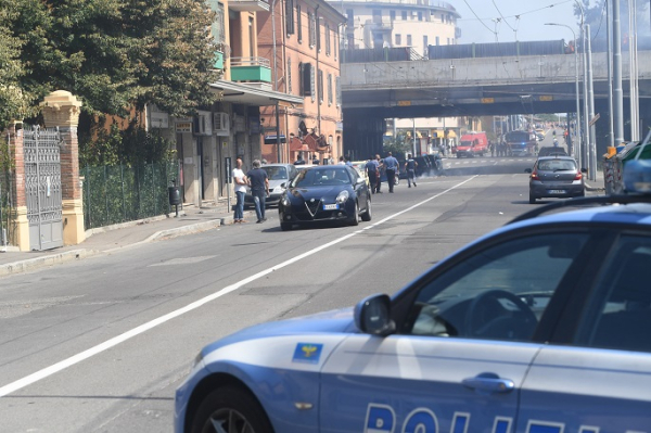 Strike over budget proposal sweeps Italy, disrupting services Strike over budget proposal sweeps Italy, disrupting services