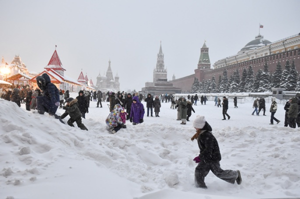 Moscow witnesses heaviest snowfall in 56 years Moscow witnesses heaviest snowfall in 56 years