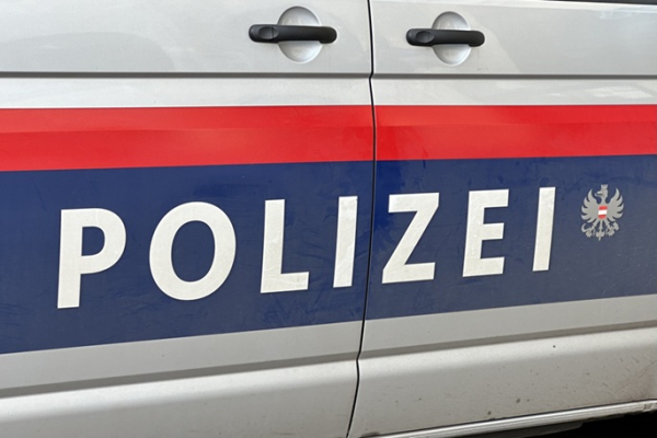 German snowboarder killed by avalanche in Austria German snowboarder killed by avalanche in Austria